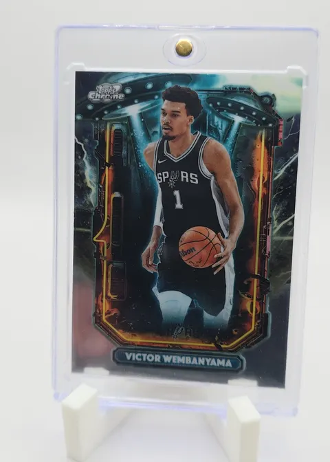 Victor Wembanyama 2025-26 Topps Cosmic Chrome Basketball - Extraterrestrial Talent #ET-7