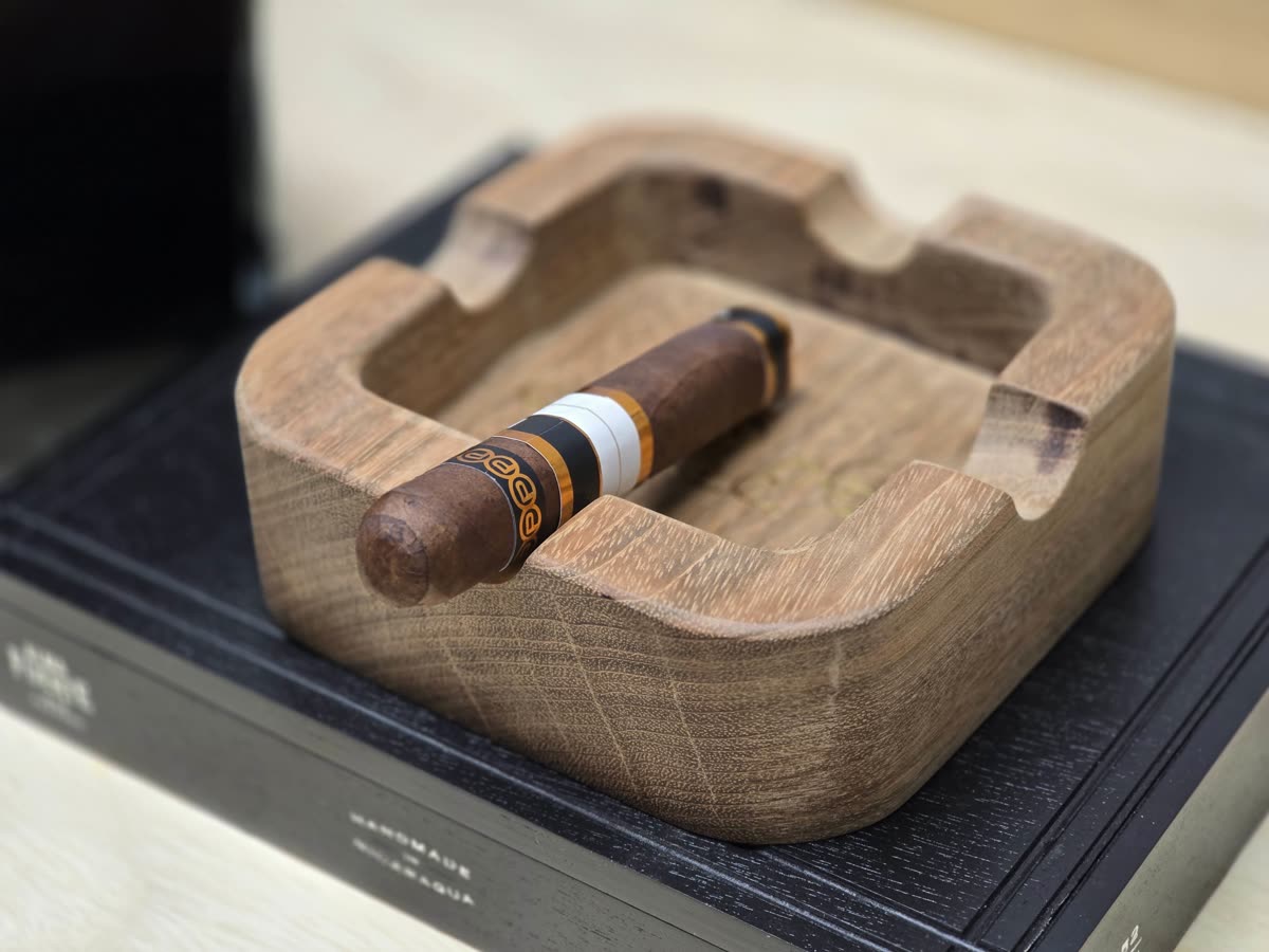 Maple Cigar Ashtray