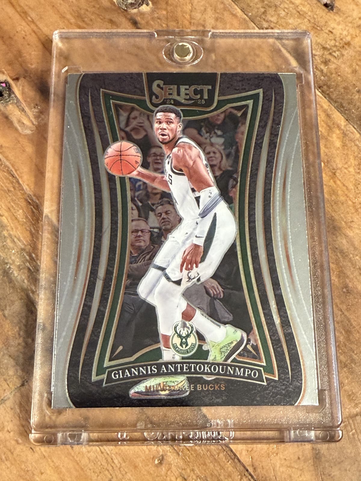 Giannis Antetokounmpo Panini Select Autograph